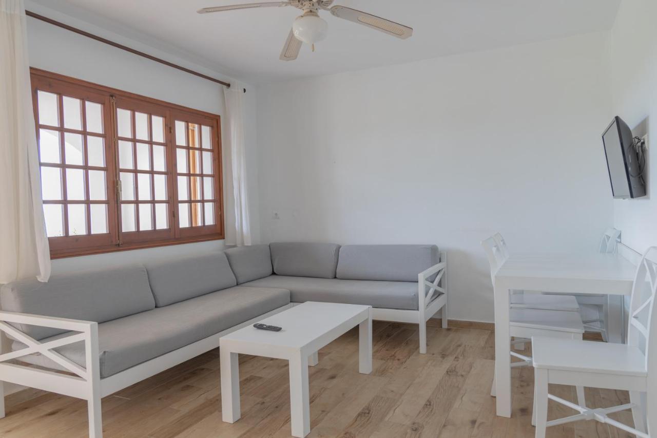 Apartamentos Son Bou Gardens By Menorcarentals Ngoại thất bức ảnh