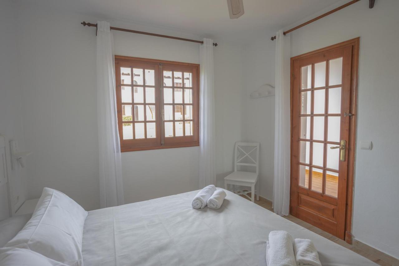 Apartamentos Son Bou Gardens By Menorcarentals Ngoại thất bức ảnh