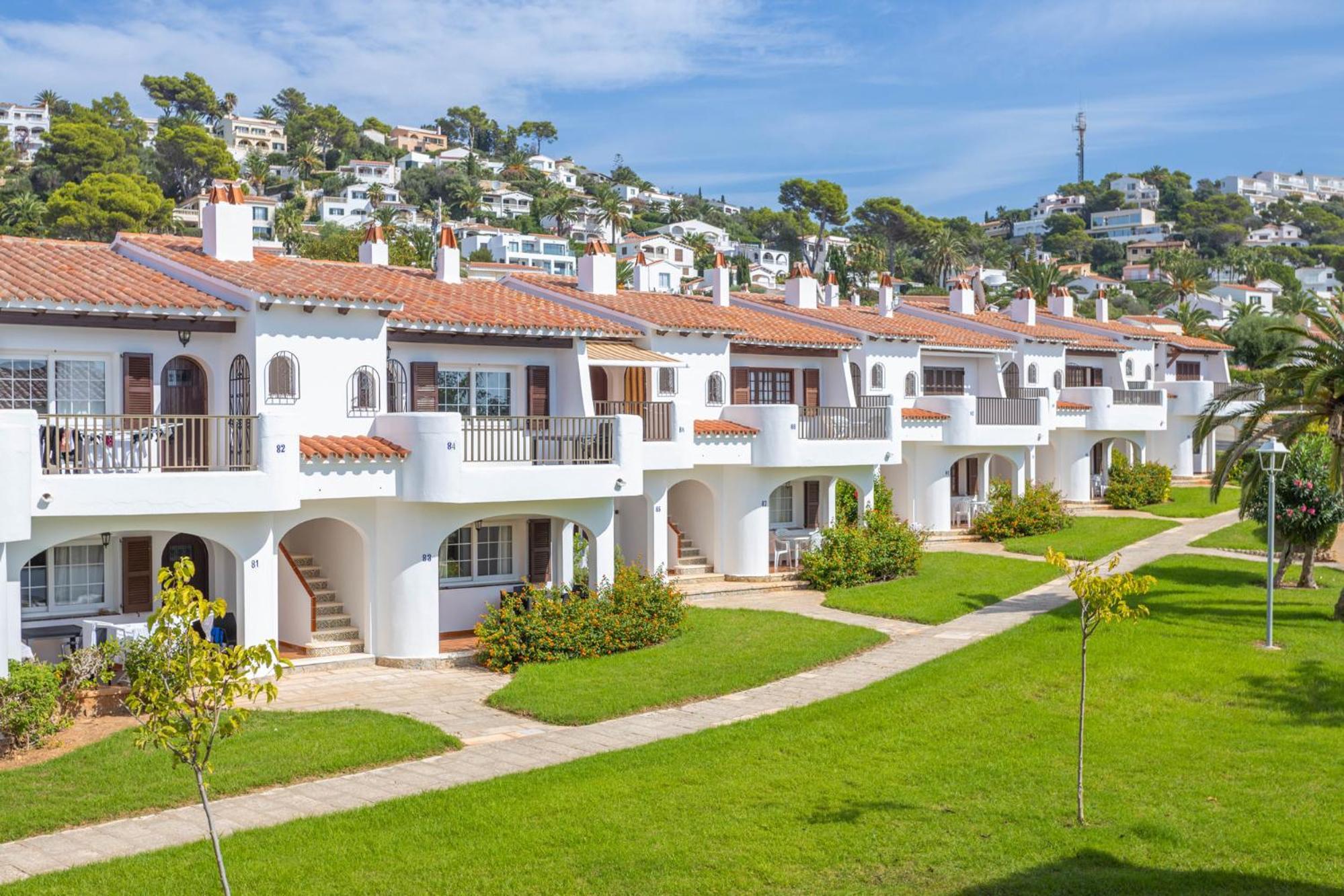 Apartamentos Son Bou Gardens By Menorcarentals Ngoại thất bức ảnh