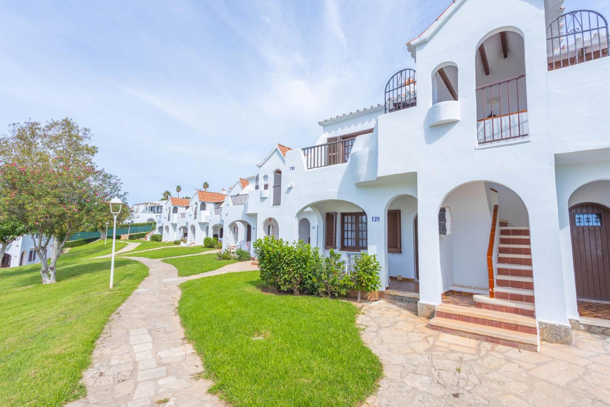 Apartamentos Son Bou Gardens By Menorcarentals Ngoại thất bức ảnh