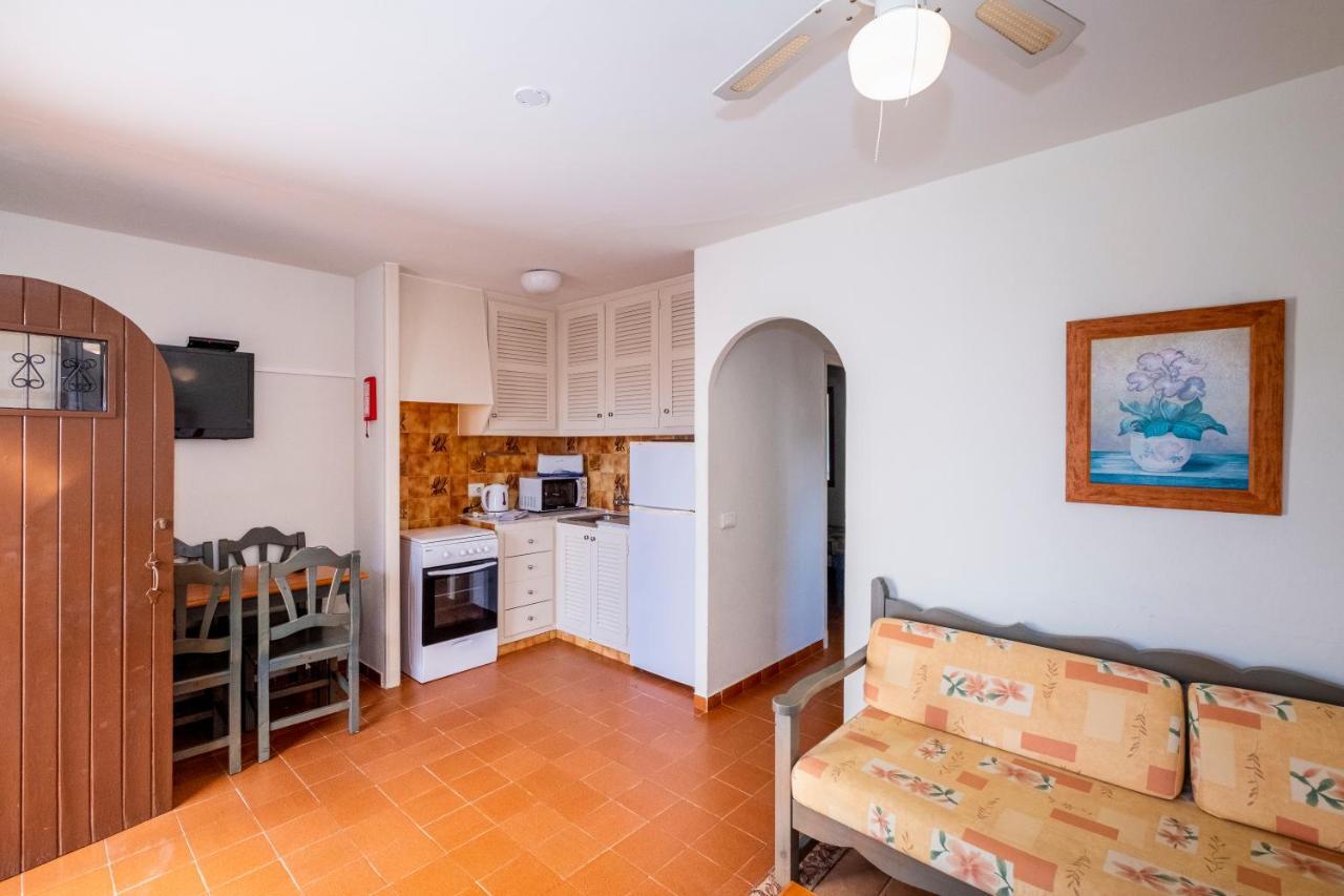 Apartamentos Son Bou Gardens By Menorcarentals Ngoại thất bức ảnh